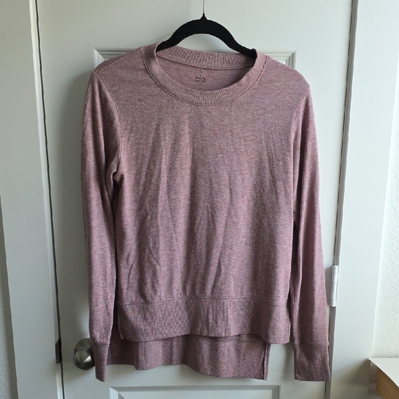 ALO Yoga Women's Pink Sweater Side Slits Small  G150 - Picture 1 of 7